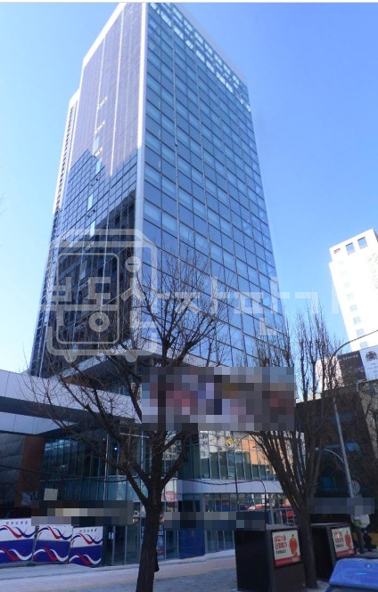 서울 서초구 잠원동 무권리 신사역 도보 3분 초역세권 대로변, 코너건물 지하 2층 대형 주상복합 건물 매매 매물번호 26363 사진 1
