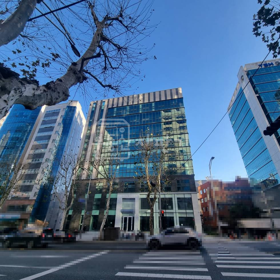 서울 강남구 삼성동 삼성중앙역 도보 4분 역세권 대로변 코너건물 1층 월세 매물번호 26440 사진 2