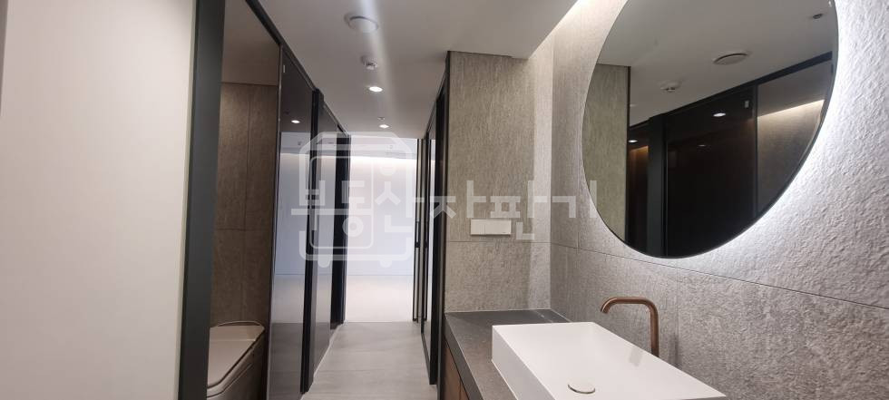 서울 강남구 논현동 강남 을지병원 인근 도산대로 뷰 중층 하이엔드 풀옵션 임대 월세 매물번호 26469 사진 6