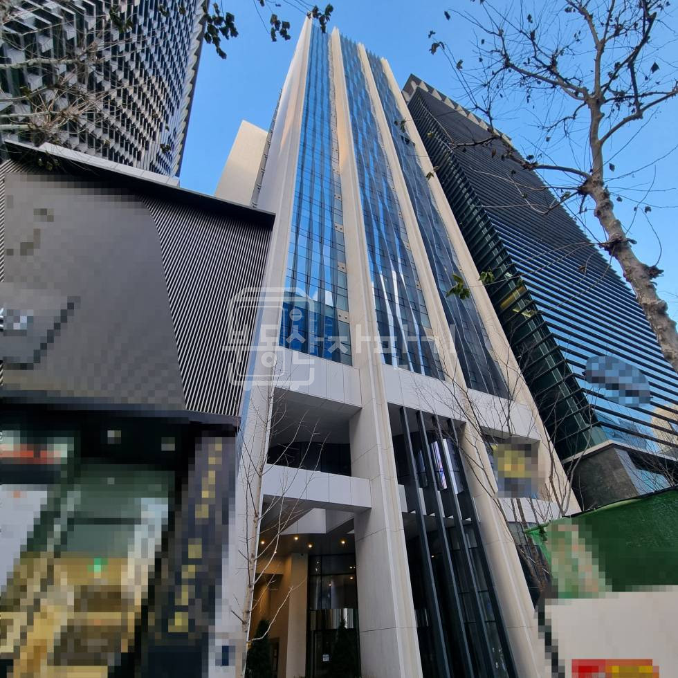 서울 강남구 삼성동 삼성역 도보 6분 현대백화점 인근 대로변, 2층 유동인구많음 월세 매물번호 26535 사진 1