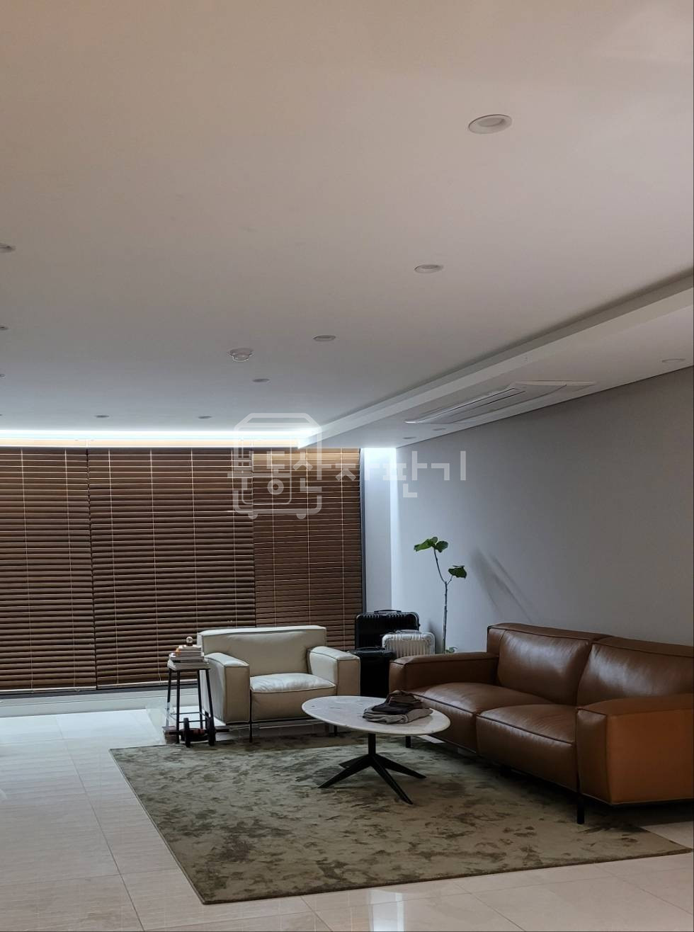 서울 강남구 청담동 청담동 고급 빌라 블럭 내부 컨디션 좋음 4룸 2욕실 월세 매물번호 31250 사진 1