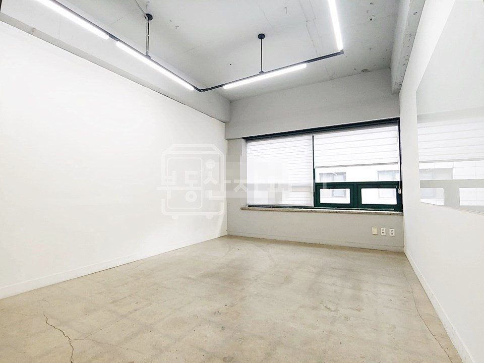 서울 강남구 논현동 주차3, 무권리, 대로변, 학동역 도보2분, 3층 임대 월세 매물번호 31262 사진 4