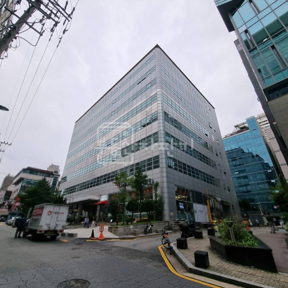 서울 강남구 대치동 선릉역 도보 6분 코너건물 이면도로, 2층 대형 사무실 월세 매물번호 28637 사진 3