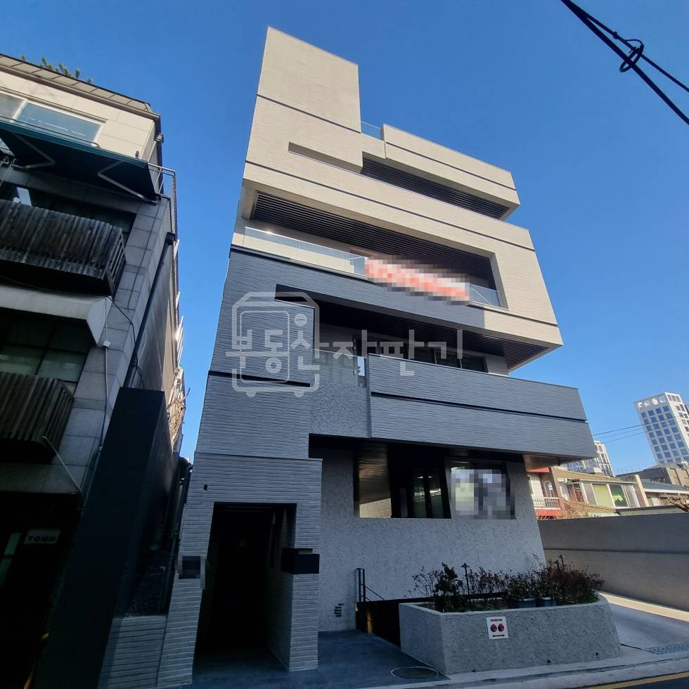 서울 강남구 논현동 강남구청역 도보 8분 이면도로, 2층 신축 첫 입주 월세 매물번호 29709 사진 1