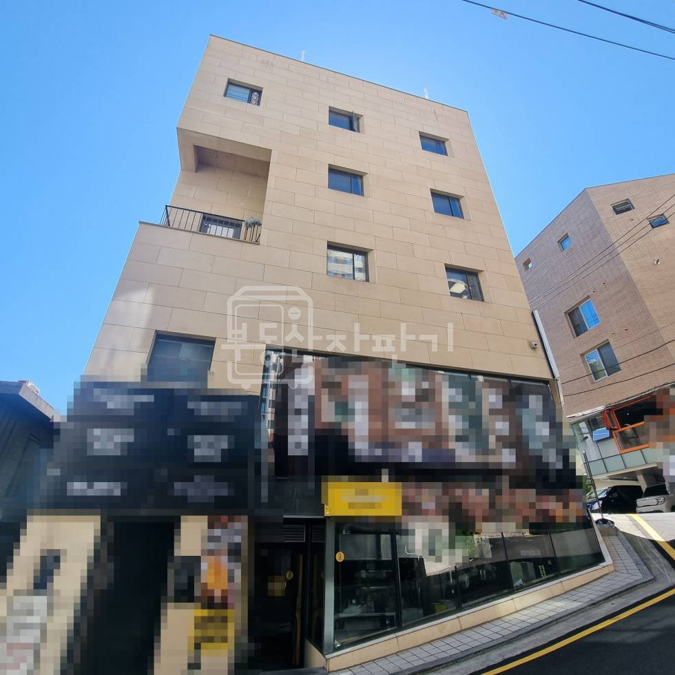 서울 강남구 청담동 청담사거리 인근 피엔폴루스 뒷편 코너건물 이면도로 지하2층 월세 매물번호 30580 사진 1