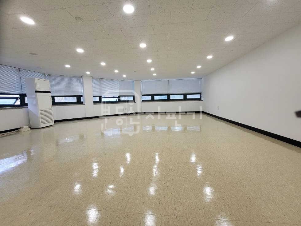 서울 강남구 신사동 무권리 압구정역 도보 6분 코너건물 이면도로 4층 월세 매물번호 31387 사진 2