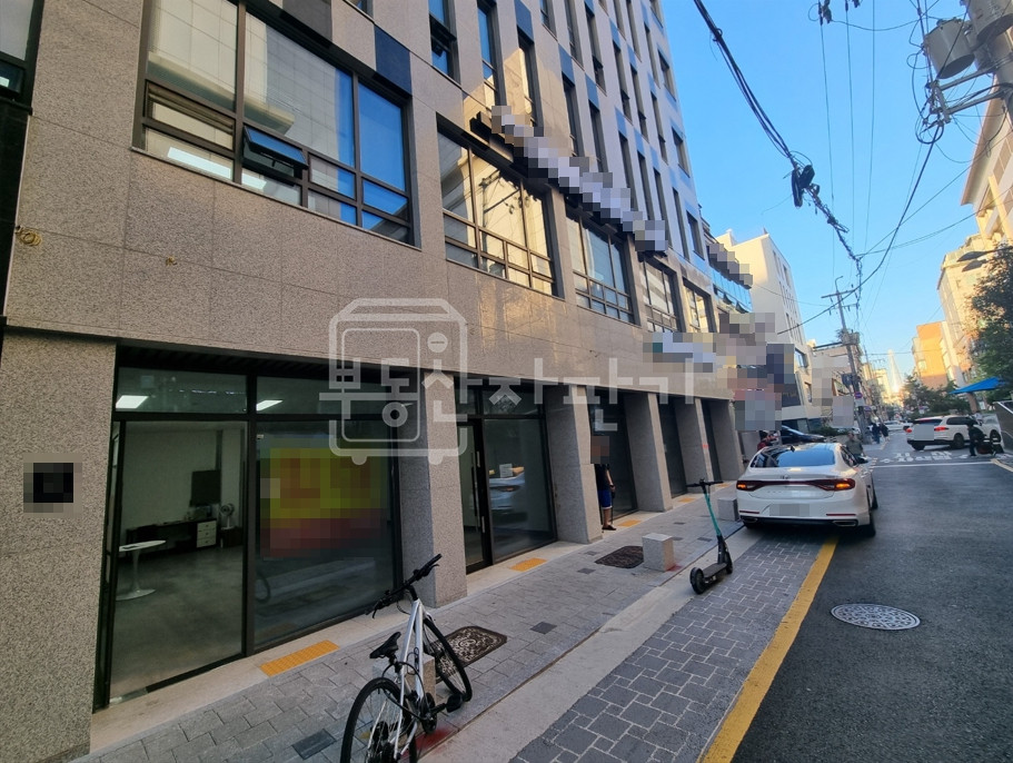 서울 강남구 대치동 무권리, 한티역 도보 1분, 초역세권, 1층 임대 월세 매물번호 29762 사진 1