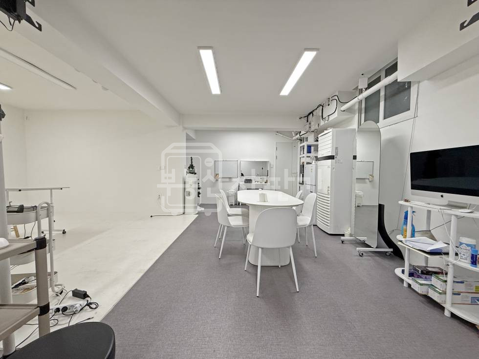 서울 강남구 신사동 무권리, 가로수길 인근, 신사역 10분, 역세권, 지하1층 임대 월세 매물번호 31429 사진 7