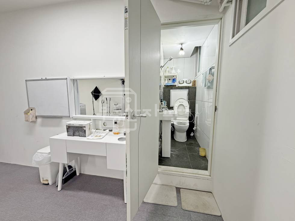 서울 강남구 신사동 무권리, 가로수길 인근, 신사역 10분, 역세권, 지하1층 임대 월세 매물번호 31429 사진 10