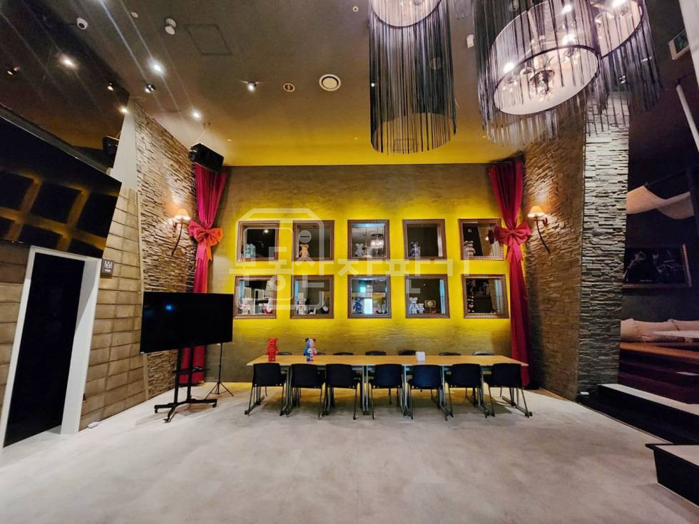 서울 강남구 역삼동 무권리, 센터필드교차로 인근, 지하1층 임대 월세 매물번호 31432 사진 1