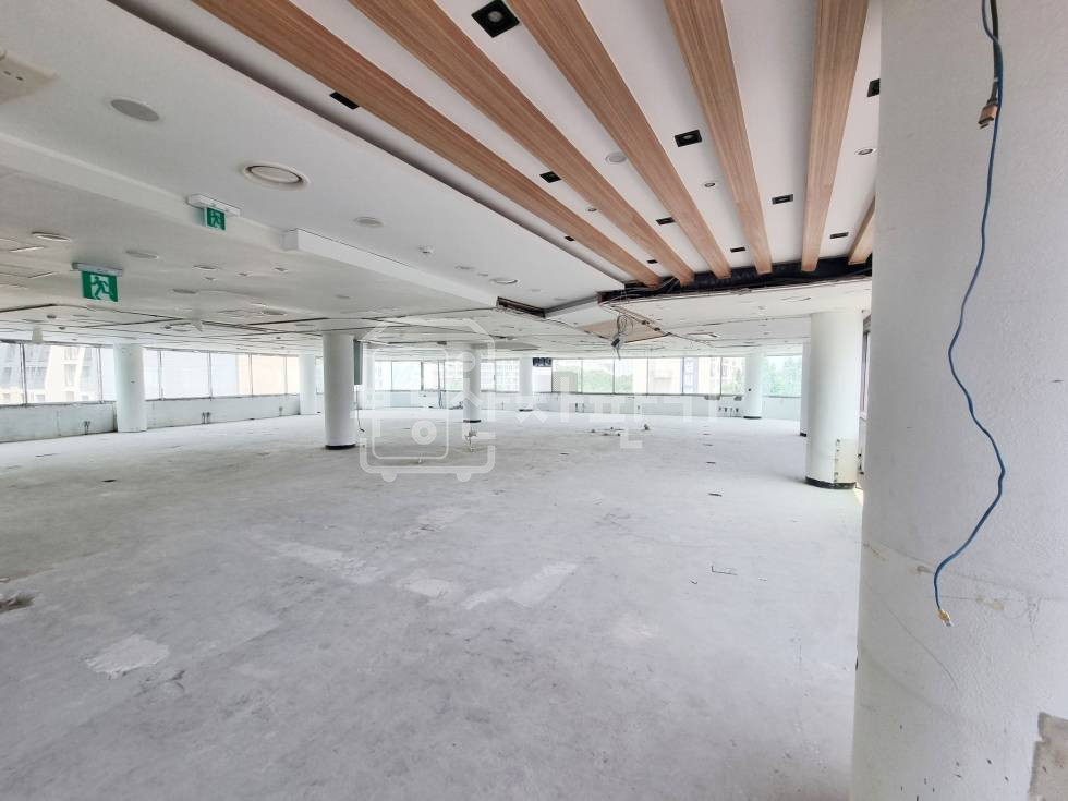 서울 강남구 청담동 무권리, 청담역 1분, 초역세권, 4층 임대 월세 매물번호 31520 사진 1