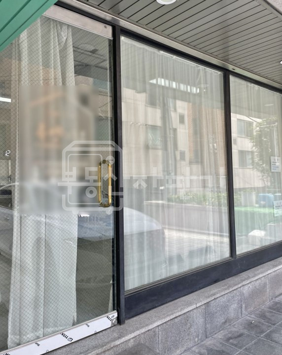 서울 강남구 논현동 신사역 9분, 역세권, 1층 임대 월세 매물번호 30571 사진 2