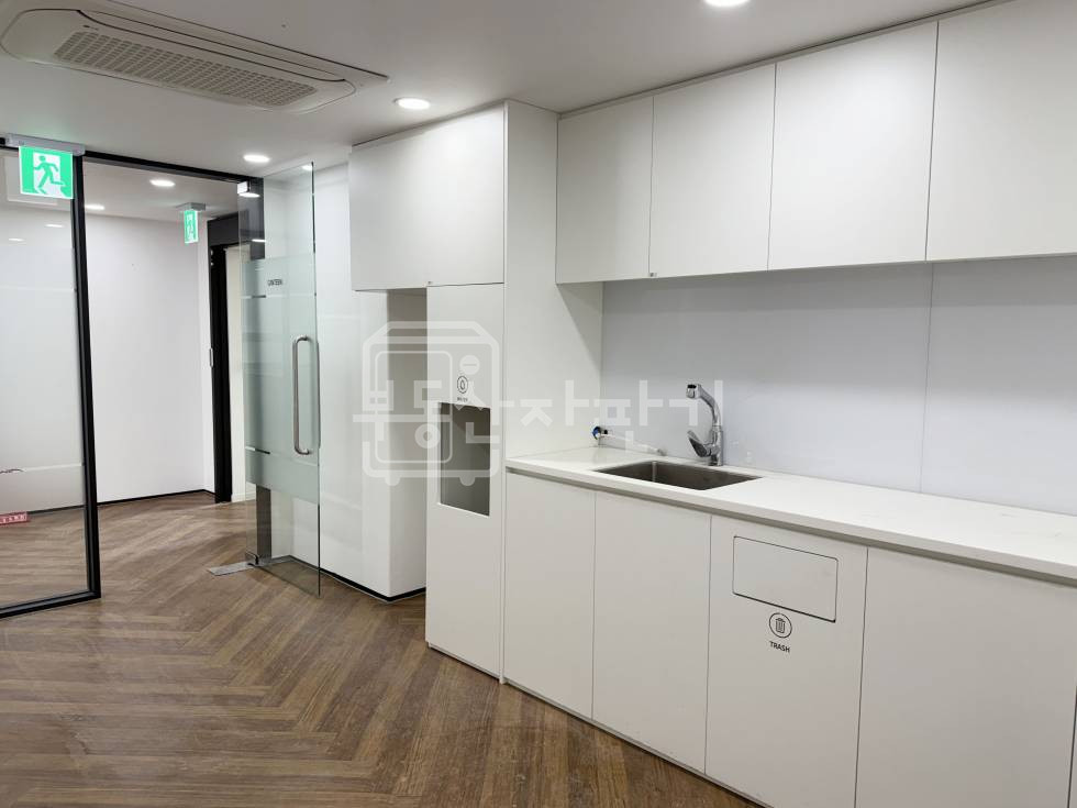서울 강남구 청담동 무권리, 압구정로데오역 도보9분, 역세권, 3층 전체 임대 월세 매물번호 31839 사진 5