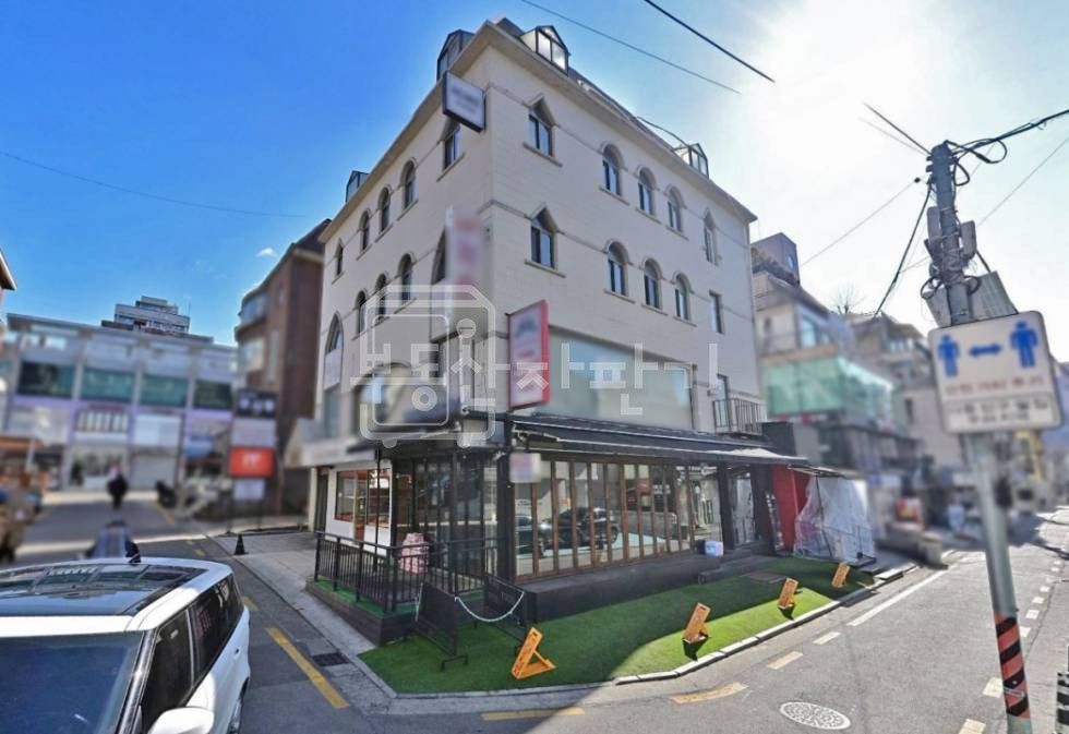 서울 강남구 신사동 무권리, 압구정로데오역 1분, 초역세권, 5층 임대 월세 매물번호 31905 사진 1