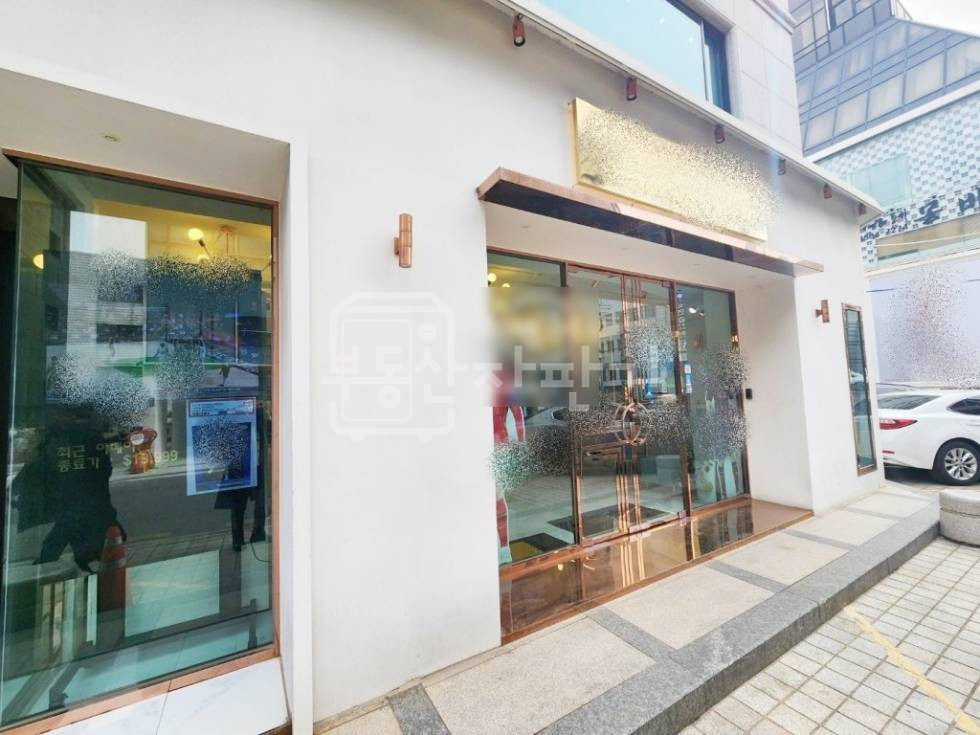 서울 강남구 신사동 무권리, 가로수길 인근, 1층 임대 월세 매물번호 23686 사진 4