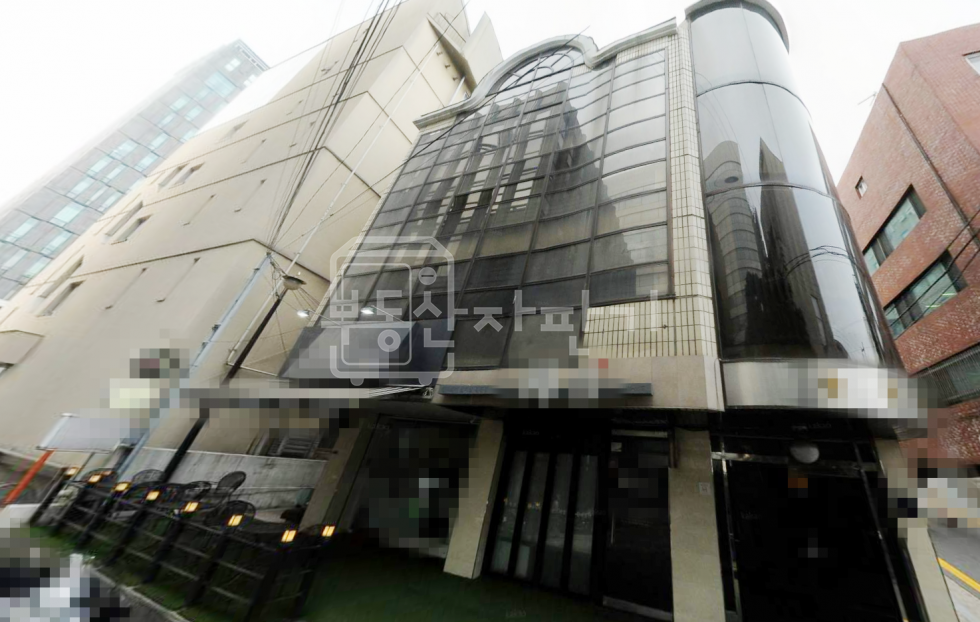 서울 강남구 논현동 무권리, 도산공원교차로인근, 이면도로, 5층 임대 월세 매물번호 28812 사진 1