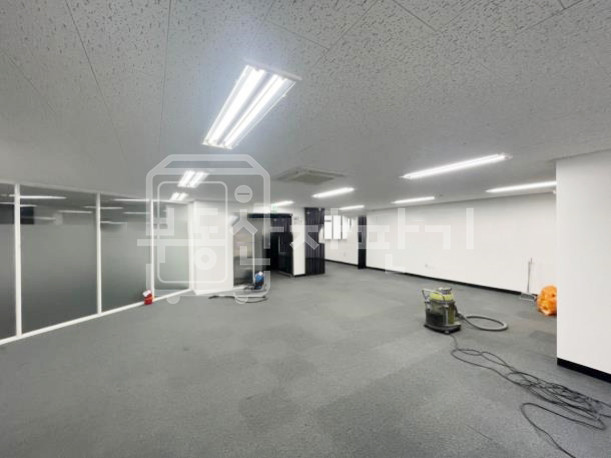 서울 강남구 역삼동 무권리, 신논현역, 언주역 7분, 역세권, 1층 임대 월세 매물번호 28343 사진 2