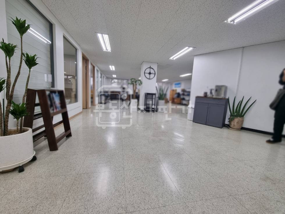 서울 강남구 역삼동 무권리, 언주/신논현역 도보 7분, 역세권, 지하1층 임대 월세 매물번호 28591 사진 2
