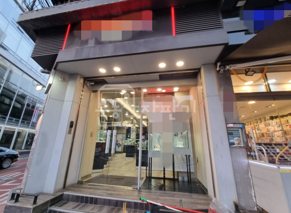 서울 용산구 이태원동 초역세권, 대로변, 이태원역 도보1분, 1층 상가 임대 월세 매물번호 29831 사진 1