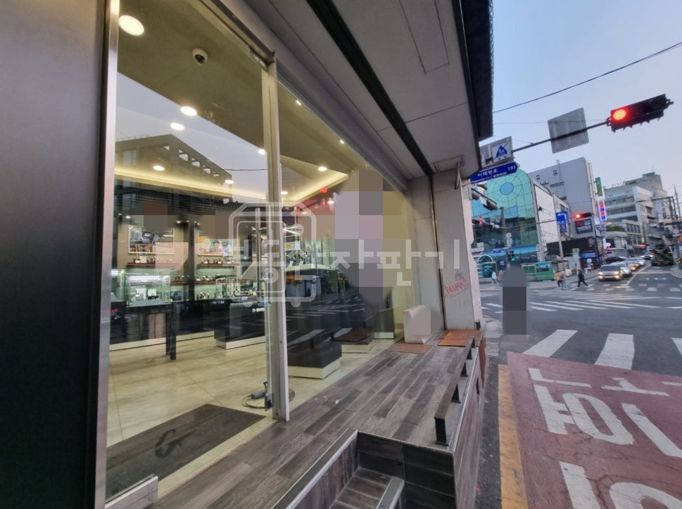서울 용산구 이태원동 초역세권, 대로변, 이태원역 도보1분, 1층 상가 임대 월세 매물번호 29831 사진 3