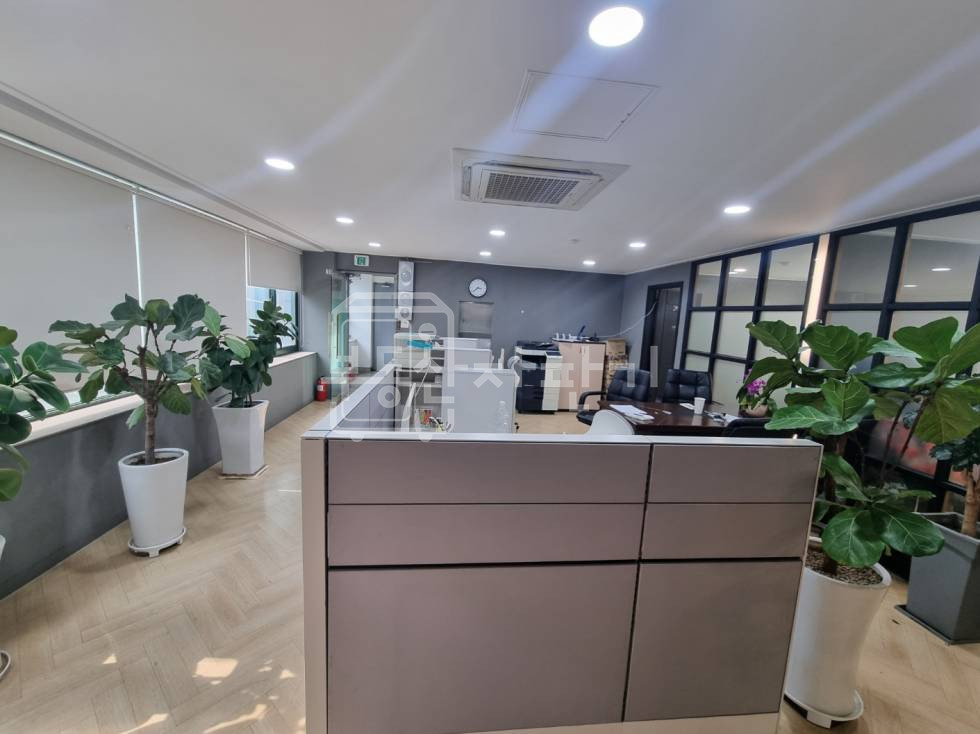서울 강남구 역삼동 무권리, 언주역 도보 4분, 역세권, 3층 임대 월세 매물번호 32161 사진 2
