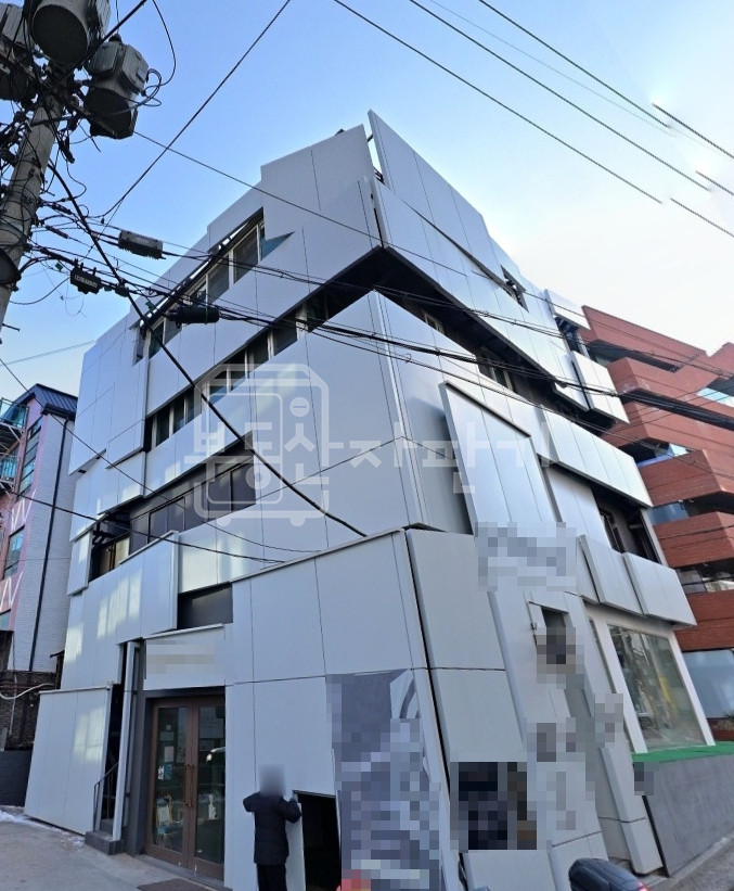 서울 강남구 신사동 무권리, 신사역 도보 9분, 역세권, 2층 임대 월세 매물번호 31654 사진 1