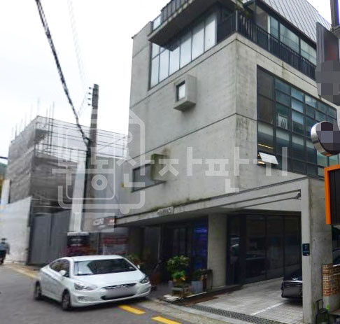 서울 서초구 서초동 무권리, 남부터미널역 도보 5분, 역세권, 4층 임대 월세 매물번호 32353 사진 1
