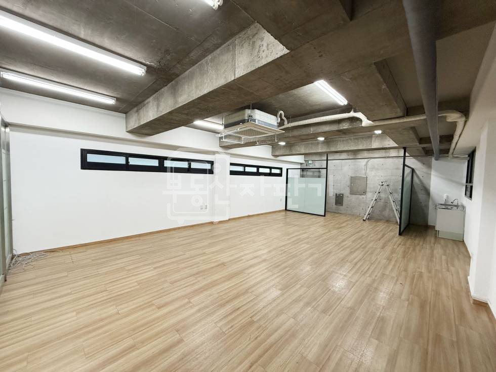 서울 강남구 논현동 무권리, 학동역 8분, 역세권, 3층 임대 월세 매물번호 12098 사진 8