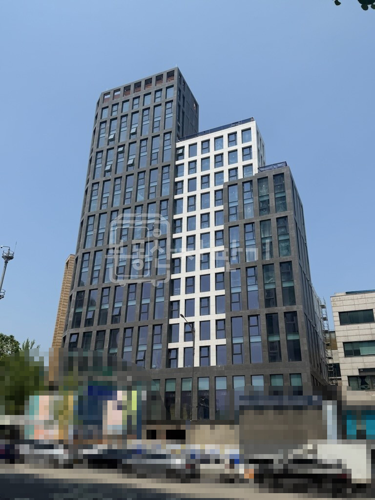 서울 강남구 청담동 청담사거리 대로변 하이엔드 오피스텔 레이어청담 매매 매물번호 31338 사진 1