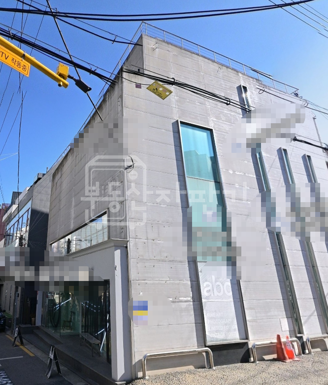 서울 강남구 신사동 압구정역 도보 5분 역세권 코너건물 이면도로 지상4층~5층 연층 임대 월세 매물번호 32545 사진 1