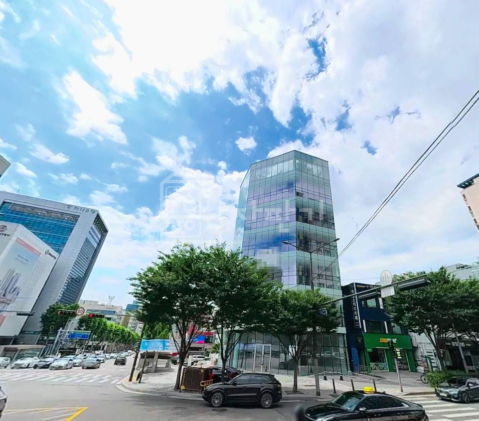서울 강남구 삼성동 삼성중앙역 1분, 대로변, 지상7층~1층 신축급건물 통임대 월세 매물번호 32569 사진 1