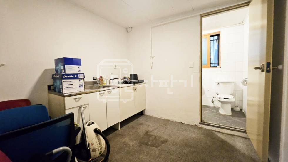 서울 강남구 대치동 무권리, 대치사거리 인근, 지하 1층 임대 월세 매물번호 29780 사진 4