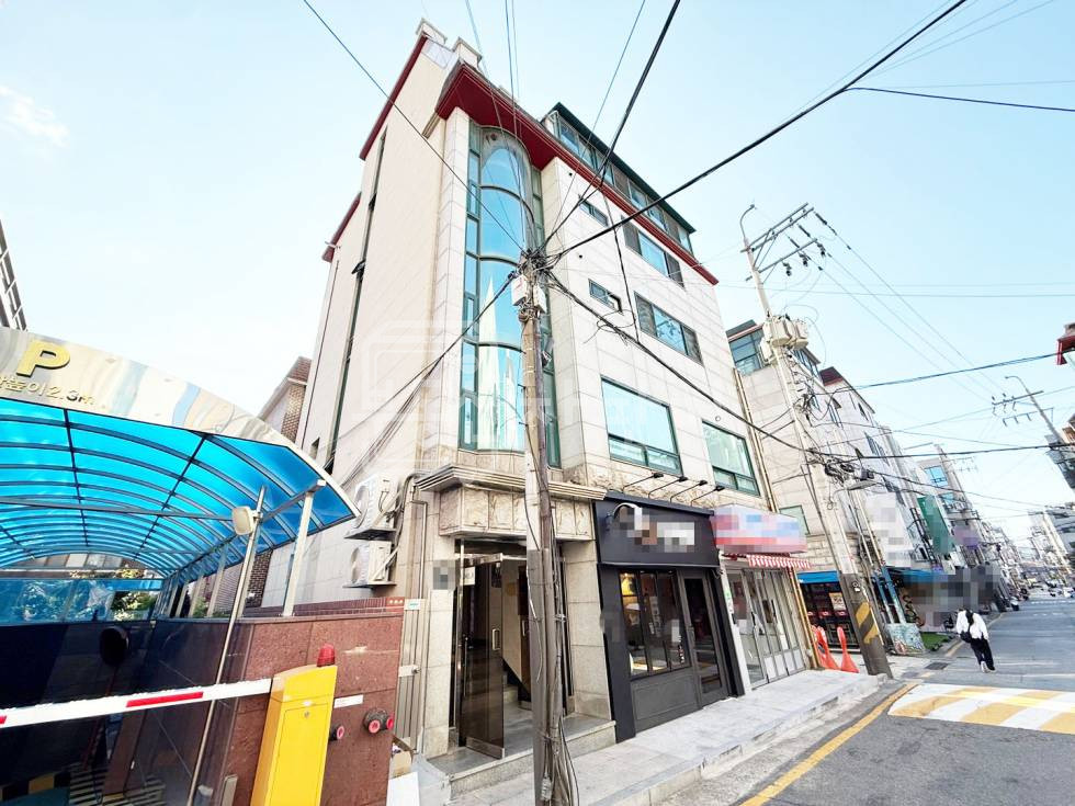 서울 서초구 반포동 무권리 신논현타워 인근 신논현역 도보 2분 초역세권 2층 임대 월세 매물번호 31804 사진 2
