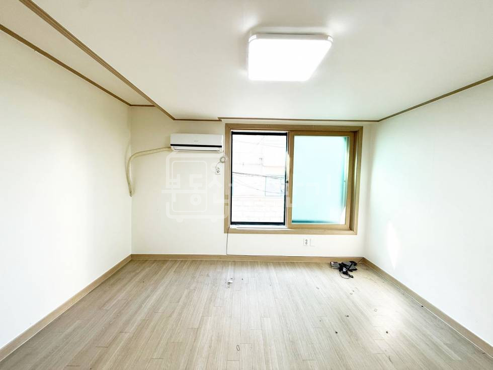 서울 서초구 반포동 무권리 신논현타워 인근 신논현역 도보 2분 초역세권 2층 임대 월세 매물번호 31804 사진 6