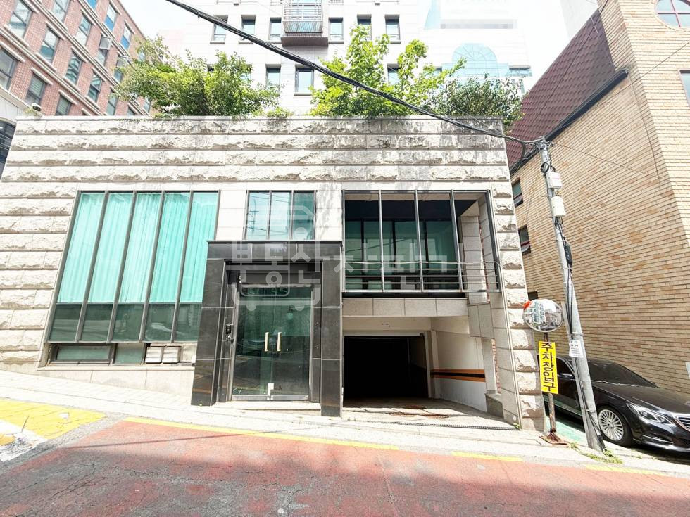 서울 강남구 논현동 무권리 엘리에나호텔 인근 언주역 도보 5분 역세권 지하2층 임대 월세 매물번호 31640 사진 1