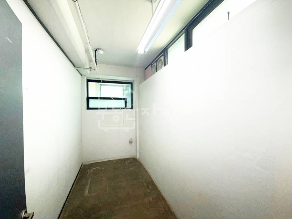 서울 강남구 논현동 무권리 엘리에나호텔 인근 언주역 도보 5분 역세권 지하2층 임대 월세 매물번호 31640 사진 8