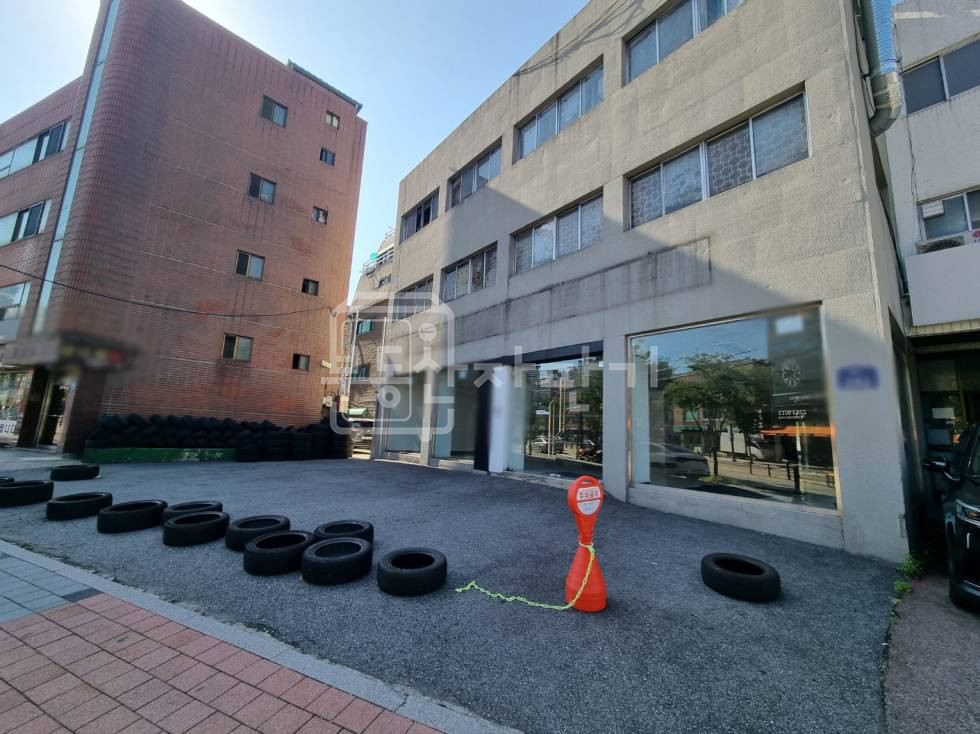 서울 동대문구 장안동 무권리, 촬영소사거리 인근, 1층 임대 월세 매물번호 32583 사진 1