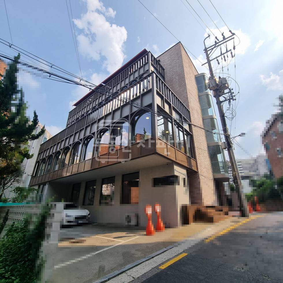 서울 강남구 청담동 무권리,압구정로데오역 7분,역세권, 3층 임대 월세 매물번호 29007 사진 1