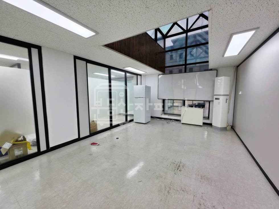 서울 강남구 역삼동 창업가교차로인근, 역대급 가성비, S급인테리어, 주차2대O 월세 매물번호 32644 사진 2