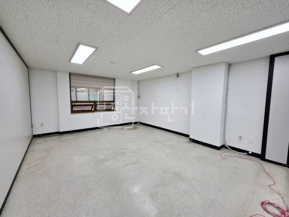 서울 강남구 역삼동 창업가교차로인근, 역대급 가성비, S급인테리어, 주차2대O 월세 매물번호 32644 사진 3