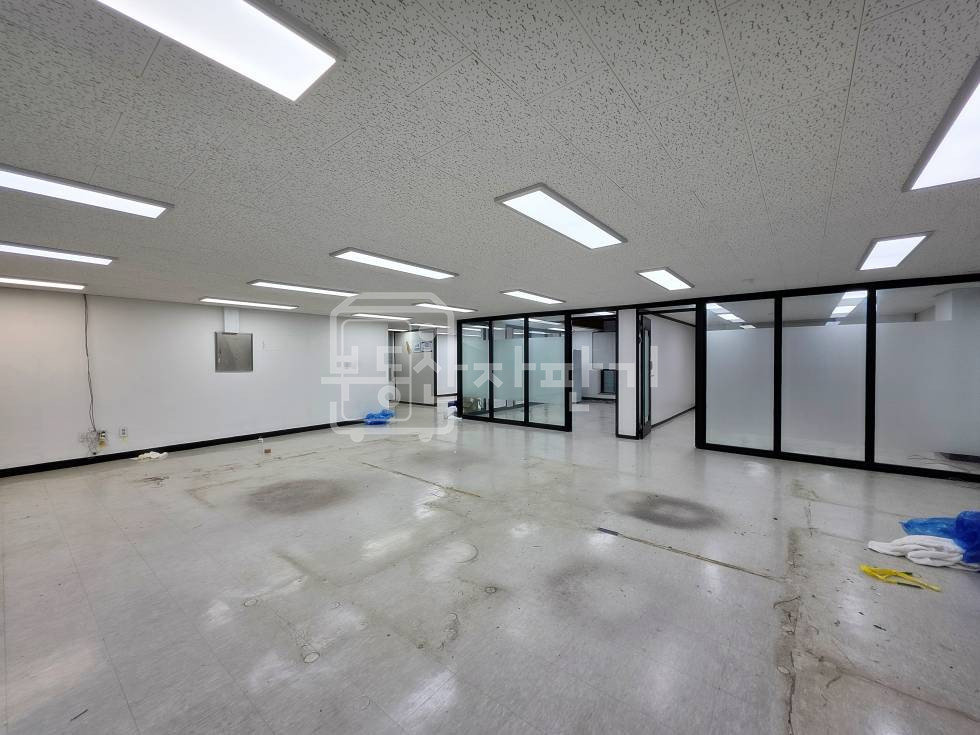 서울 강남구 역삼동 창업가교차로인근, 역대급 가성비, S급인테리어, 주차2대O 월세 매물번호 32644 사진 7