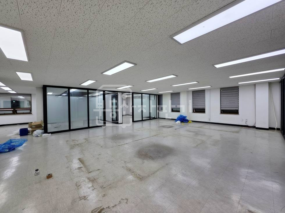 서울 강남구 역삼동 창업가교차로인근, 역대급 가성비, S급인테리어, 주차2대O 월세 매물번호 32644 사진 12