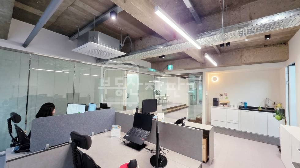 서울 강남구 역삼동 S급 깔끔한 인테리어, 주차2대O, 역삼초인근, 룸5 월세 매물번호 32642 사진 11