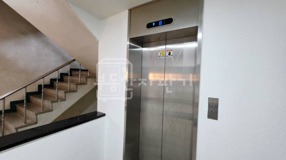 서울 강남구 역삼동 S급 깔끔한 인테리어, 주차2대O, 역삼초인근, 룸5 월세 매물번호 32642 사진 15