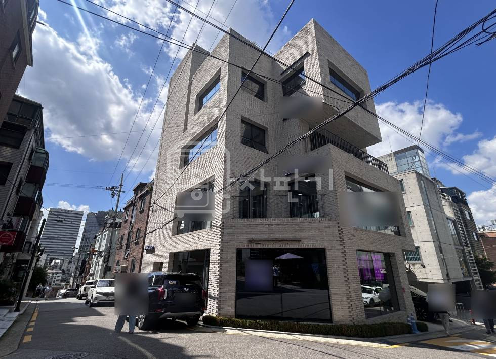 서울 강남구 논현동 무권리, 층고5m, 강남구청역 3번출구 인근 , 지하1층 임대 월세 매물번호 32294 사진 6