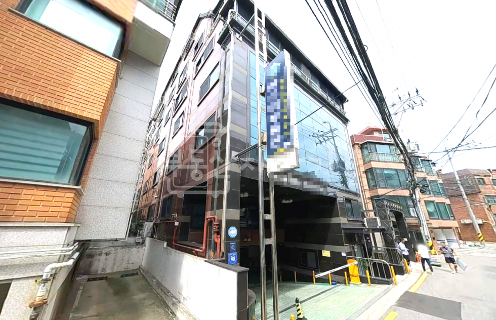 서울 강남구 논현동 무권리, 학동/논현역 7분, 역세권, 3층 임대 월세 매물번호 22150 사진 1