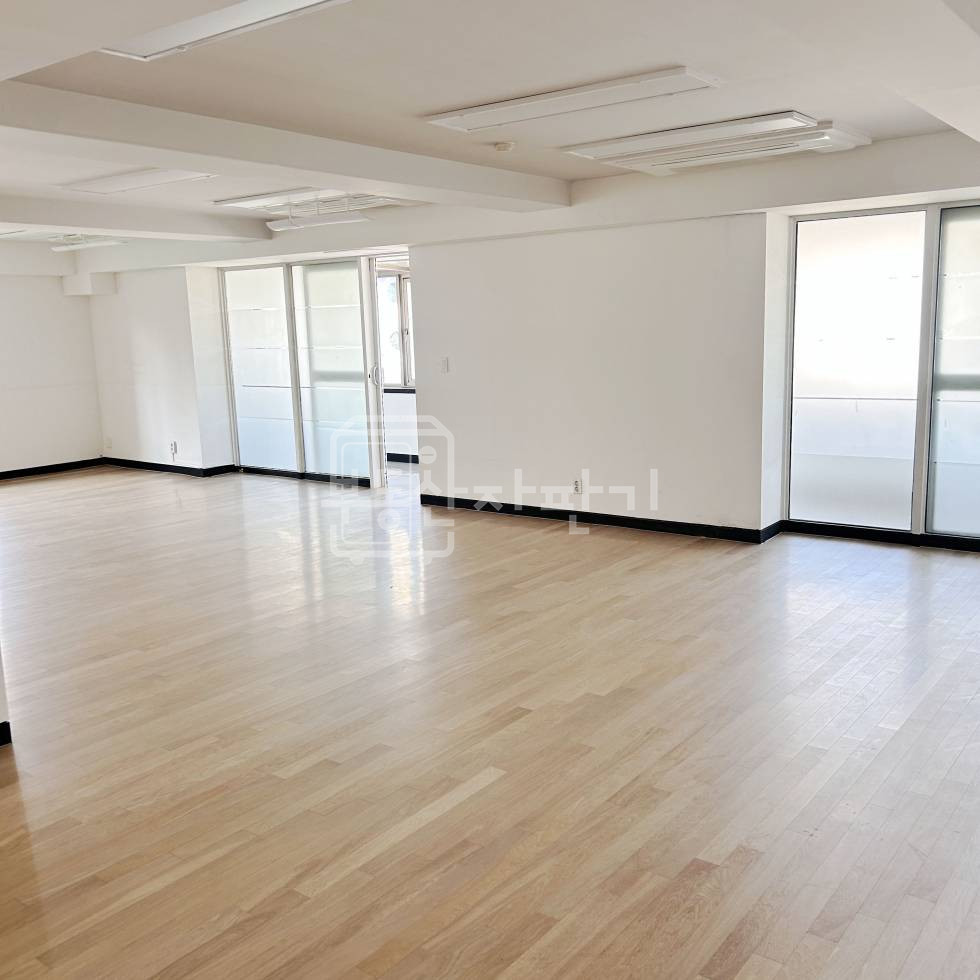 서울 강남구 삼성동 2호선 삼성역 도보 4분 역세권 대형 사무실 6층 전체 월세 매물번호 28765 사진 5
