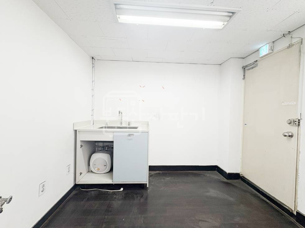 서울 강남구 논현동 강남구청/선정릉역 도보8분,대로변,3층 임대 월세 매물번호 30234 사진 6