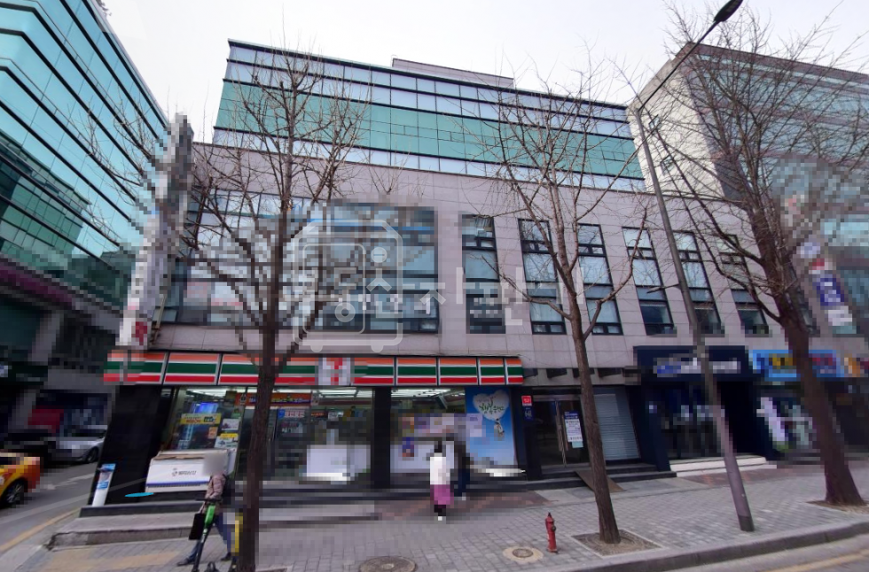 서울 강남구 논현동 무권리, 강남구청역,선정릉역 7분, 역세권, 대형평수 지하1층 임대 월세 매물번호 17601 사진 1