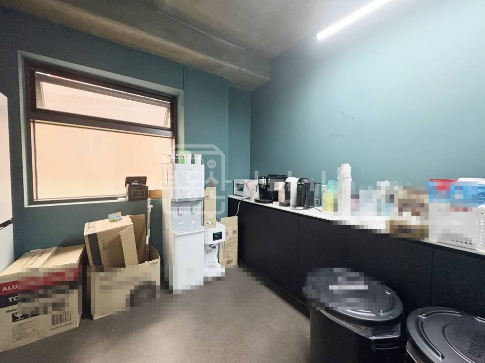 서울 강남구 논현동 무권리, 강남구청역 5분, 역세권, 2층 임대 월세 매물번호 32563 사진 5